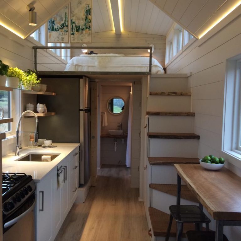 Amazing Tiny House with Attached Greenhouse and Pergola